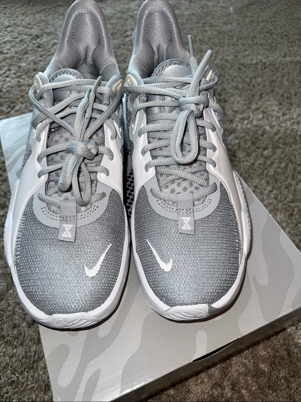 BRAND NEW - Nike Paul George’s - Light Gray/White Basketball Shoes - NEVER WORN
